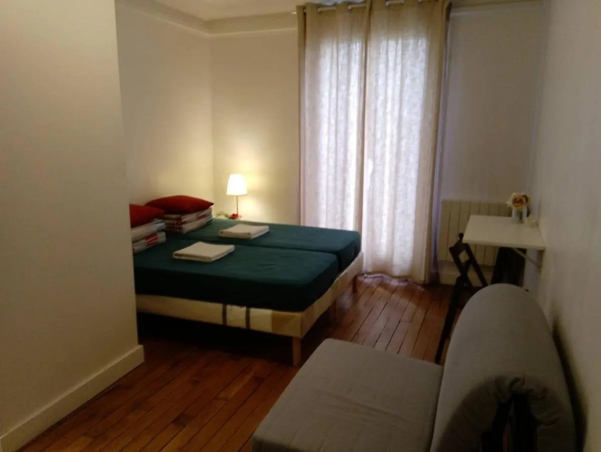 Bed & Breakfast L & D Chambre D'Hote Paris
