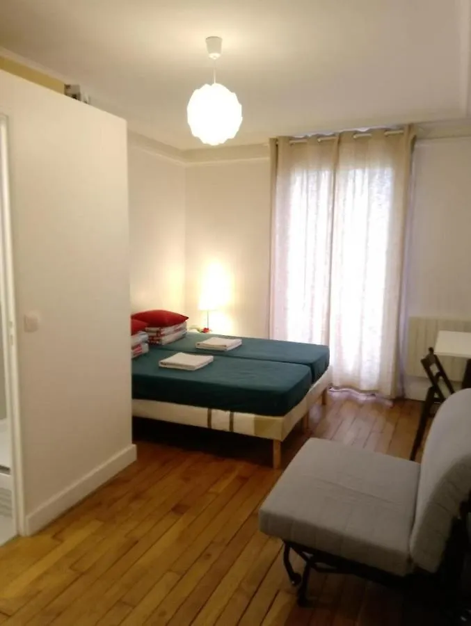 ***** Bed & Breakfast L & D Chambre D'Hote Paris France